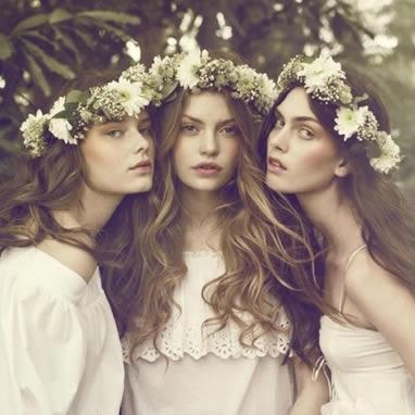 WEDDING HAIR TREND: FLORAL FANCY